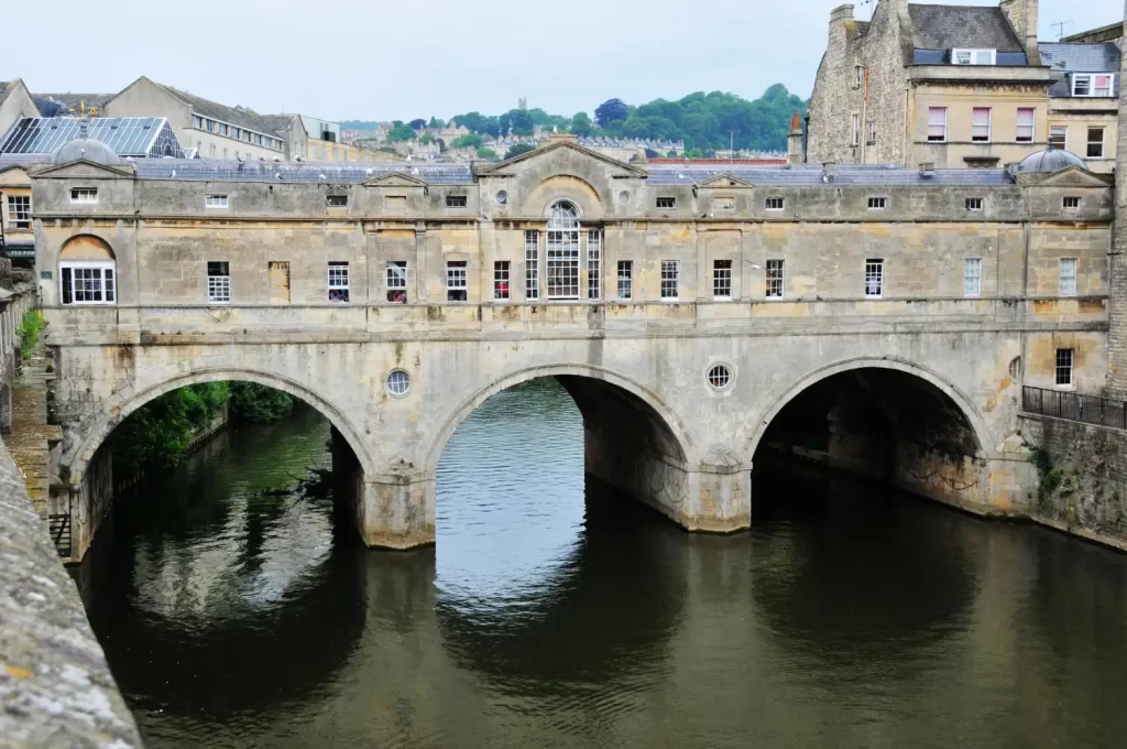 An image of a stone bridge in Avon and Somerset to show the heating solutions that are provided by Cotswold Heating Solutions in the area.